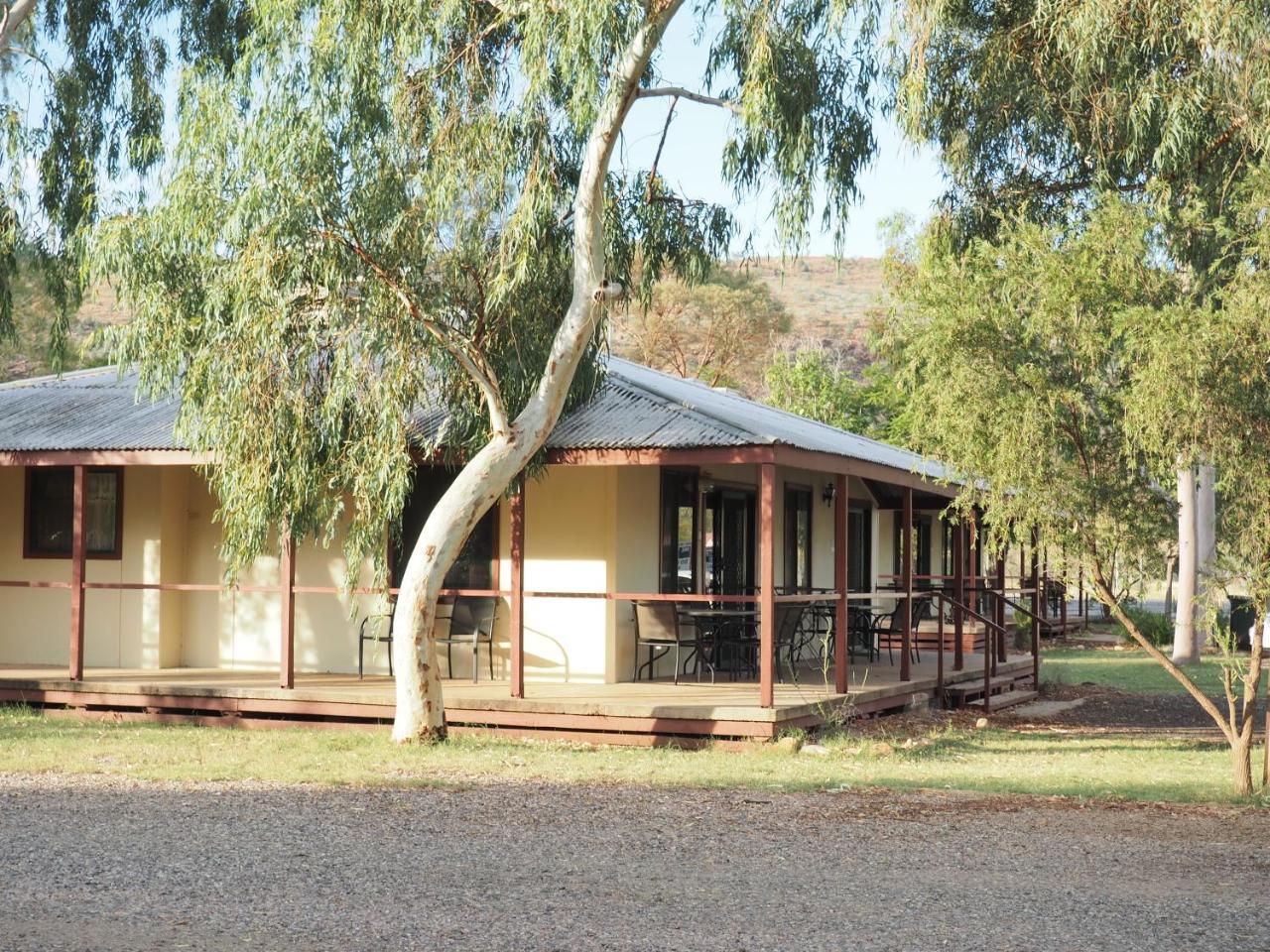 Heritage Caravan Park Алис Спрингс Екстериор снимка