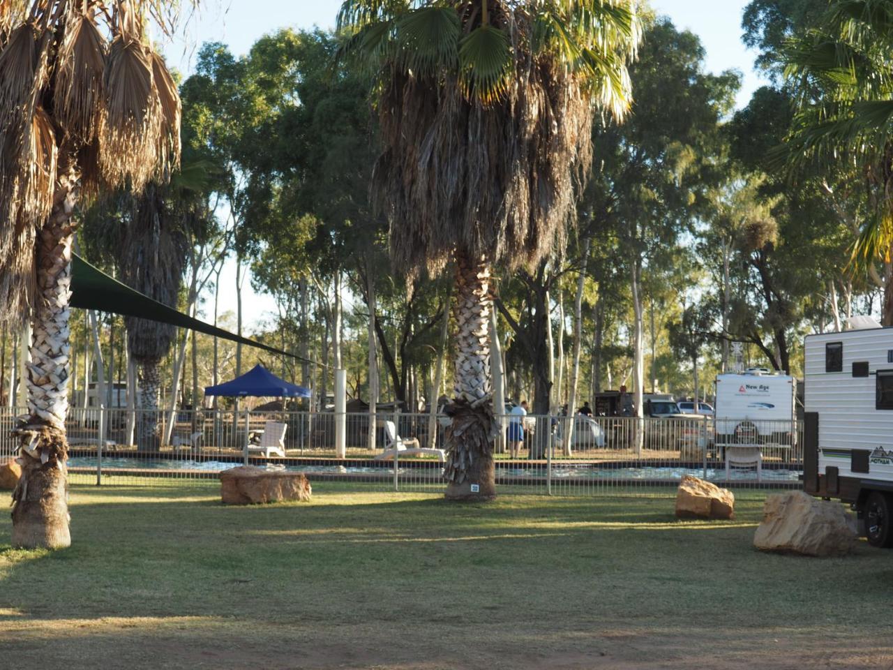 Heritage Caravan Park Алис Спрингс Екстериор снимка